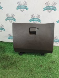 Бардачок Toyota Carina 1989 st170