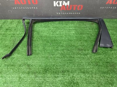 Уплотнитель стекла направляющий Chevrolet Orlando