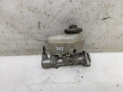 Главный тормозной цилиндр TOYOTA Corolla Levin 1993