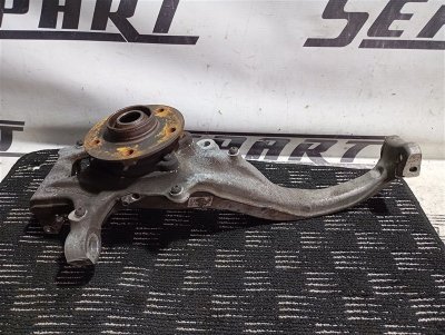 Кулак поворотный Audi Q5 2013 8R