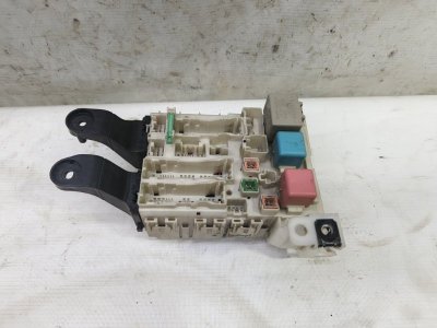 Блок предохранителей Toyota Corolla 2008 E150