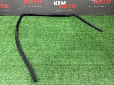 Уплотнитель стекла направляющий Opel Zafira B