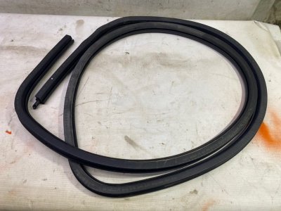 Уплотнитель кузова Volkswagen Jetta 2008