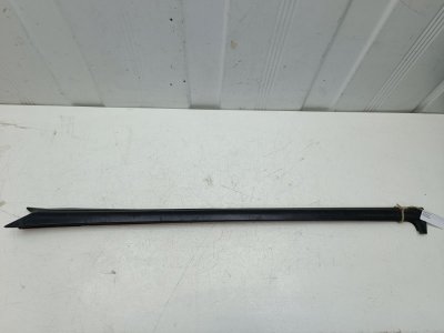 Молдинг стекла Лада Приора