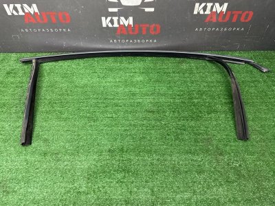 Уплотнитель стекла направляющий Ford Mondeo 4