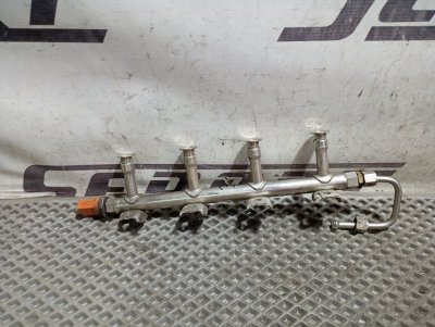 Рампа топливная Skoda YETI 2013