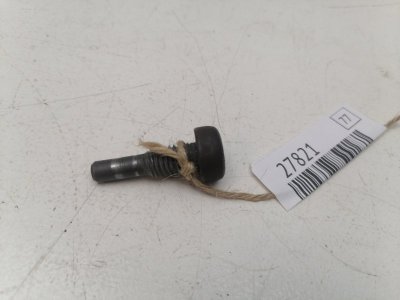 Болт кпп Volkswagen Golf 3