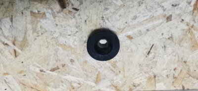 Кронштейн воздушного фильтра Mercedes C180 1996 W202