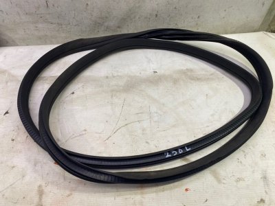 Уплотнитель кузова Mercedes CLA - Class 2015 CLA 180