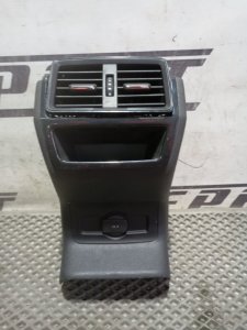 Консоль задняя с дефлекторами Skoda Karoq 2024