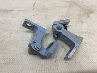 Петля двери Omoda C5 2023