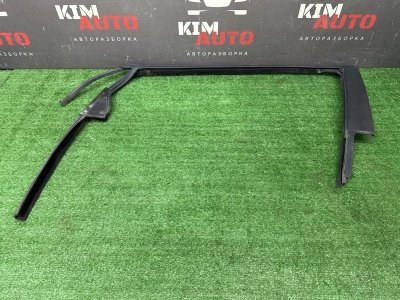 Уплотнитель стекла направляющий Opel Astra J