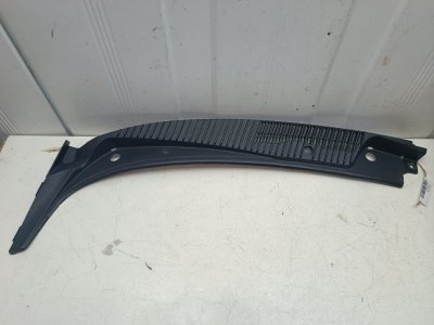 Накладка жабо (дождевик) Ваз Калина