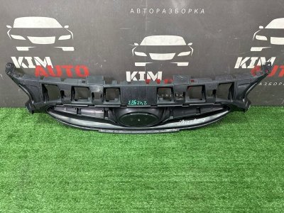 Решетка радиатора Hyundai Solaris 1