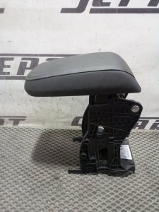 Подлокотник Skoda Karoq 2024