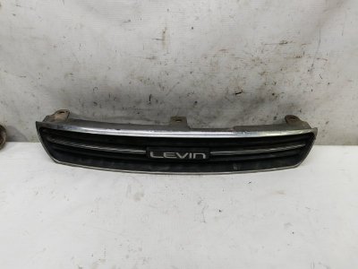 Решетка радиатора TOYOTA Corolla Levin 1993