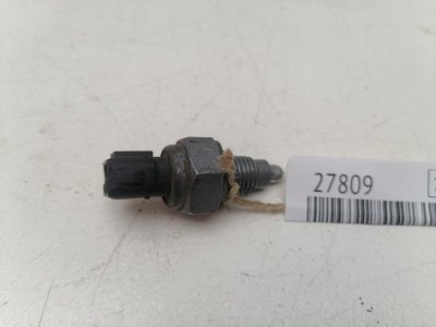 Датчик заднего хода Volkswagen Golf 3