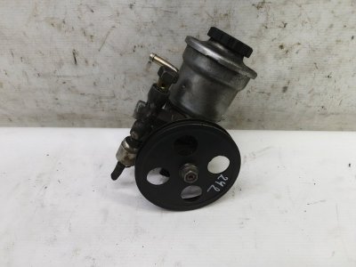 Насос гидроусилителя TOYOTA Corolla Levin 1993