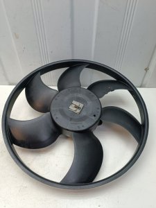 Вентилятор радиатора Lada Largus