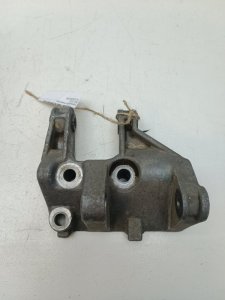 Кронштейн генератора Ваз 2112