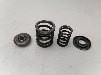 Пружина клапана Volkswagen Transporter T4