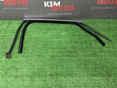 Уплотнитель стекла направляющий Opel Astra J