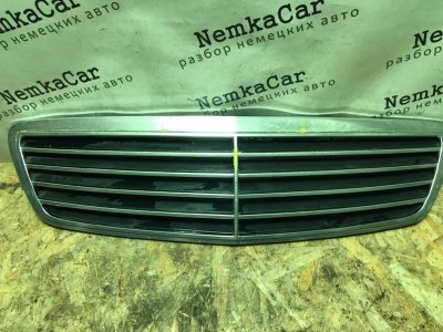 Решетка радиатора Mercedes S-Klass 1999 W220