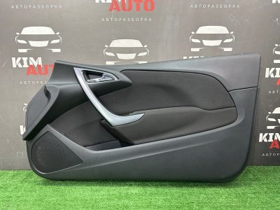 Обшивка двери Opel Astra J