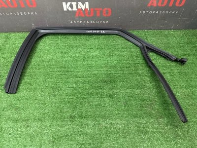Уплотнитель стекла направляющий Citroen C 4