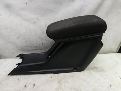 Подлокотник Lada Vesta 2020