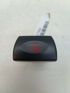 Кнопка аварийной сигнализации Ваз Калина