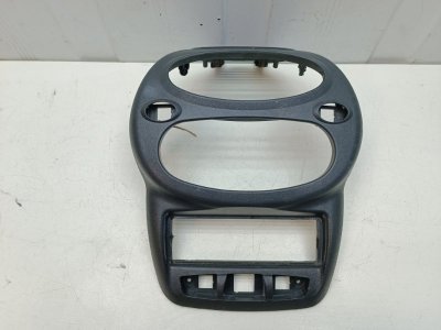 Рамка магнитолы Ваз Калина