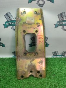 КРОНШТЕЙН Toyota Carina 1989 st170