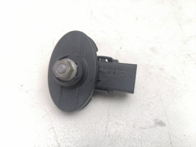 Крышка клеммы BMW X3 E83