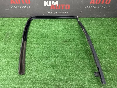 Уплотнитель стекла направляющий Hyundai I20 PB