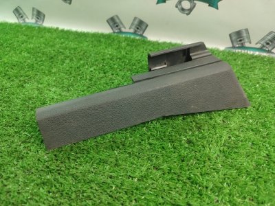 Заглушка крепления сиденья Volkswagen Touareg