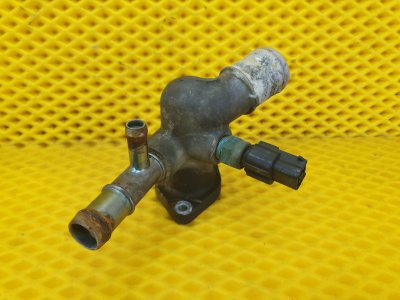 Фланец системы охлаждения KIA HYUNDAI .