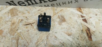 Реле Mercedes C180 1996 W202