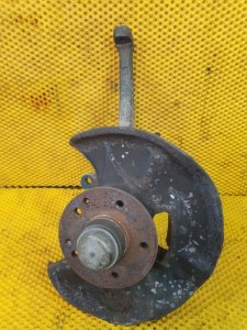 Кулак Mercedes-Benz E-Class 15.04.1998 W210