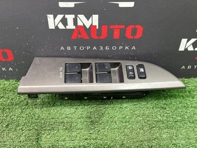 Блок управления стеклоподъемниками Toyota Land Cruiser 200