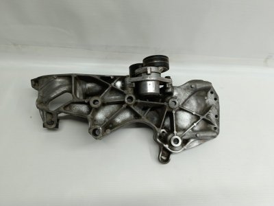 Кронштейн генератора renault logan