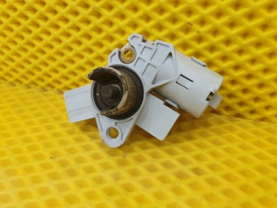 Клемма аккумуляторная + Mercedes-Benz E-Class 15.04.1998 W210