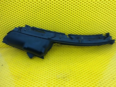 Жабо левая часть Mercedes-Benz E-Class 15.04.1998 W210