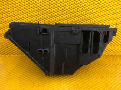 Корпус блока предохранителей Mercedes-Benz E-Class 15.04.1998 W210