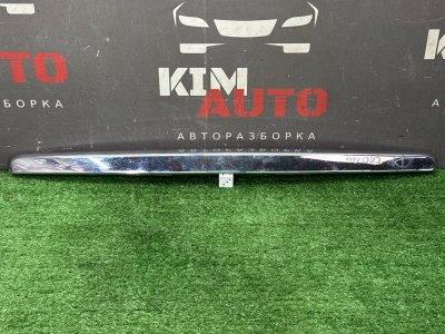 Молдинг крышки багажника Ford Focus 2