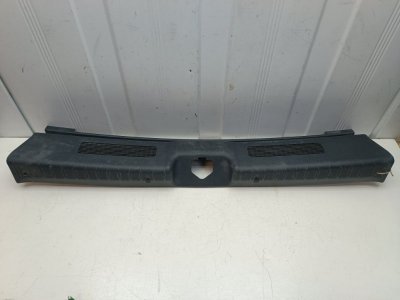 Накладка замка багажника Лада Приора