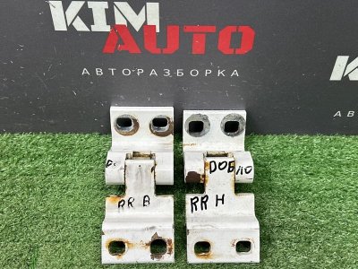 Петли двери багажника Fiat Doblo