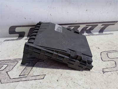 Крышка блока предохранителей Volkswagen Passat 2008 B6