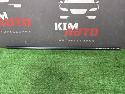 Уплотнитель стекла наружный (Бархотка) Mazda 3