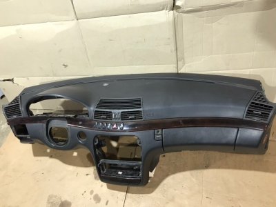 Торпедо Mercedes S-Klass 2000 w220